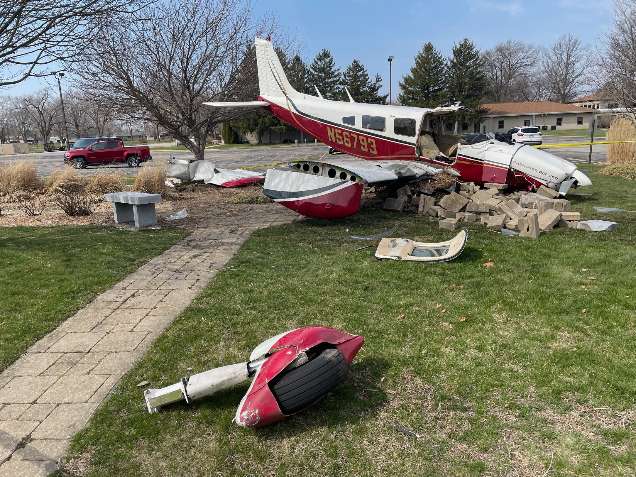 Un american s-a prăbușit intenționat cu avionul pentru a obține vizualizări pe Youtube